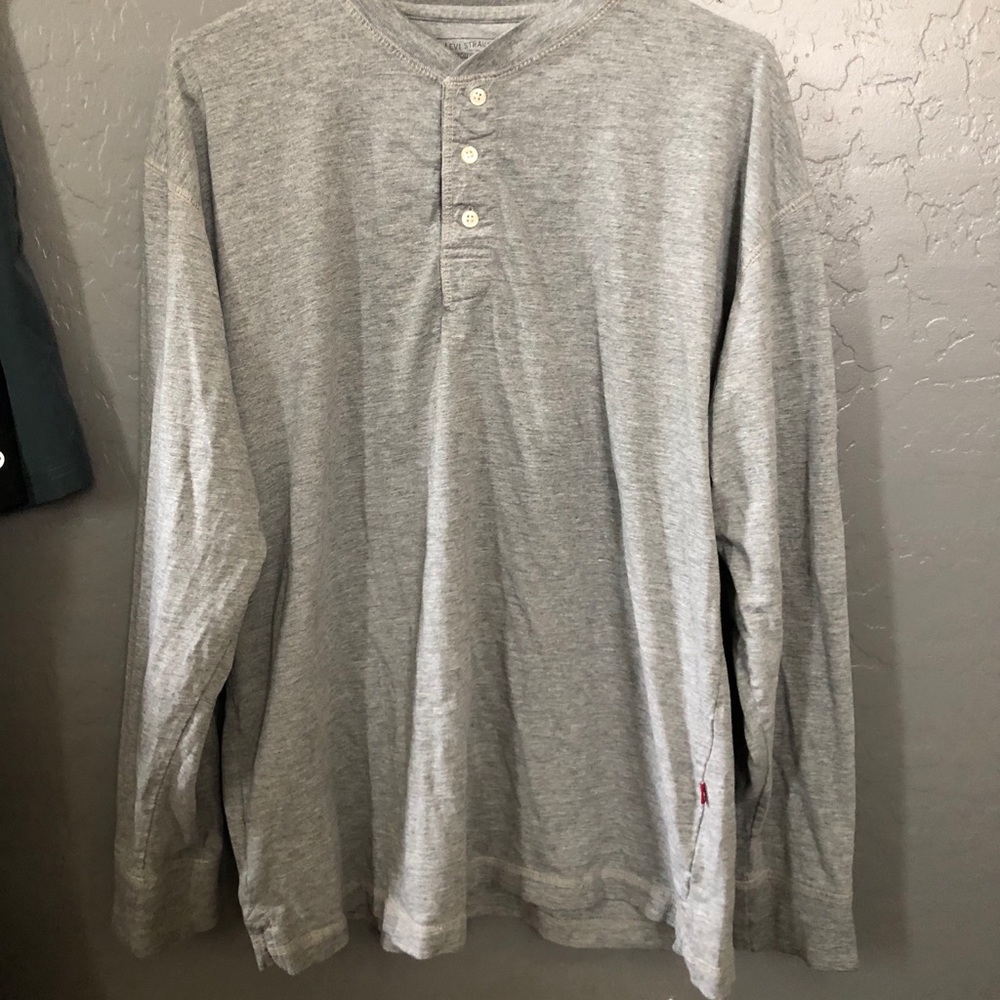 Levi’s shirt